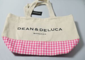 DEAN & DELUCA のバッグ
